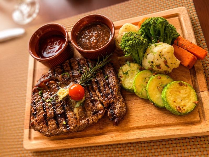 RIB EYE (230 Gram)